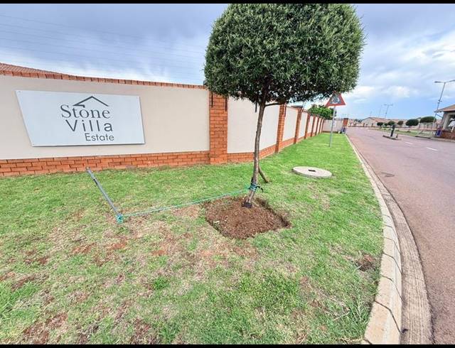 2 BEDROOM APARTMENT FOR SALE IN HEUWELOORD